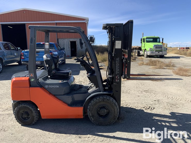 toyota-sfdu25-forklift-image-4
