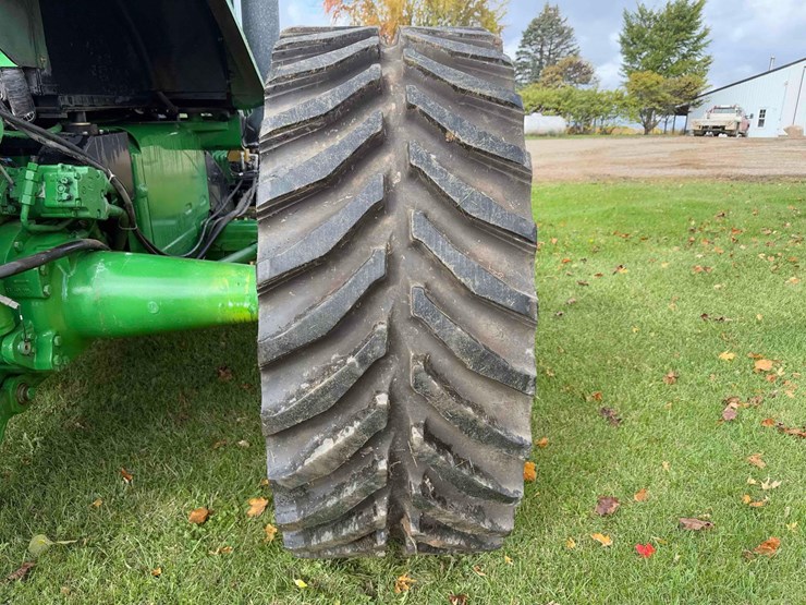 2005-john-deere-8520t-image-23