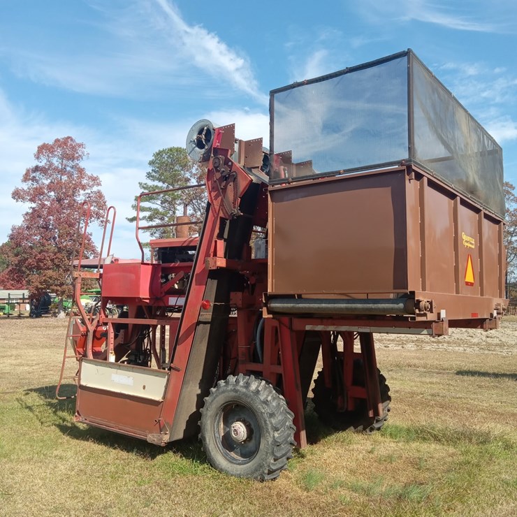 97  DECLOET TOBACCO HARVESTER WITH DELOILATORS AND CHAIN HEADS, JOHN DEERE ENGINE; LOCATED AT 7112 MITCHELL MILL RD, ZEBULON, NC 27597, CALL 919.422.7441 WITH QUESTIONS.
