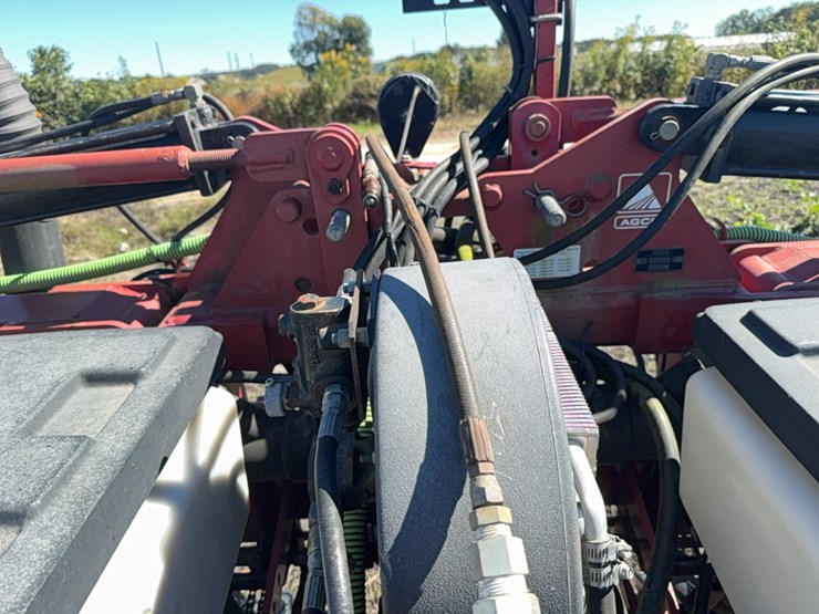 agco-white-8700-image-46