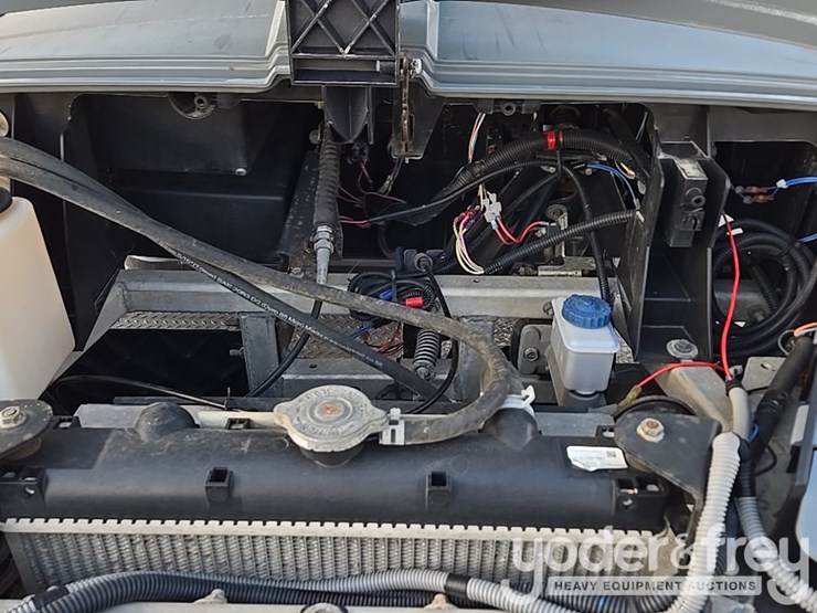 2020-club-car-carryall-1700-image-45