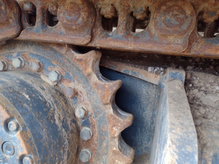 22-hyundai-hx140al-image-46