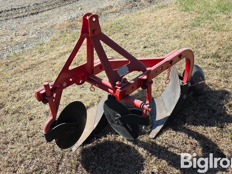 dearborn-2-bottom-plow-image-1