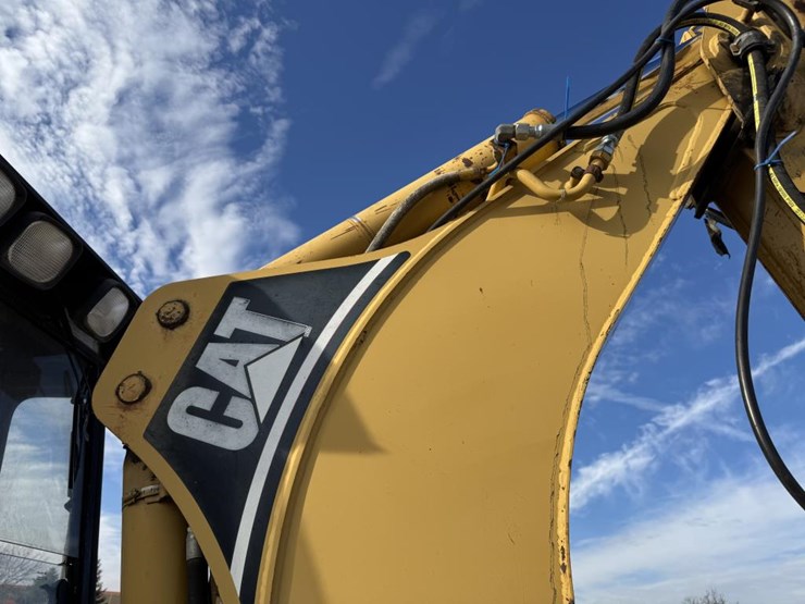 caterpillar-416b-image-34