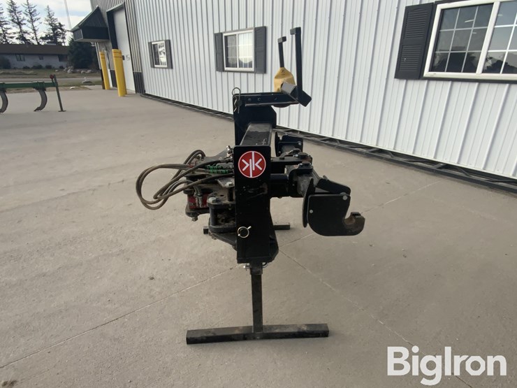 protracker-hydraulic-steering-hitch-image-8