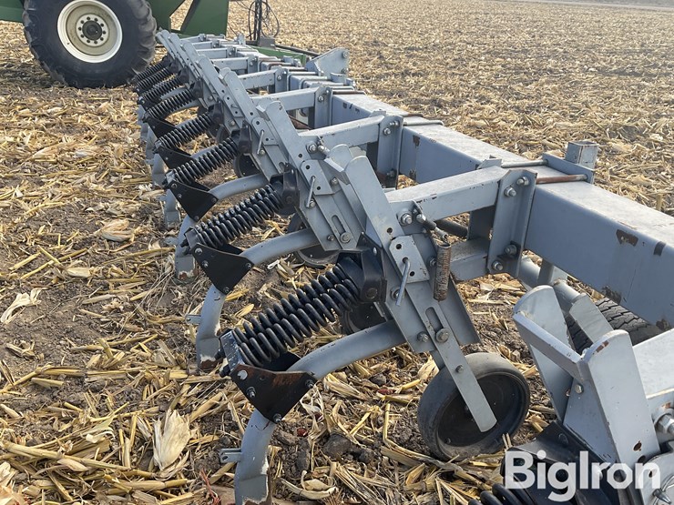 hiniker-cultivator-image-18