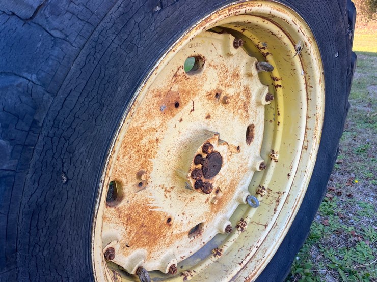 john-deere-4230-image-2