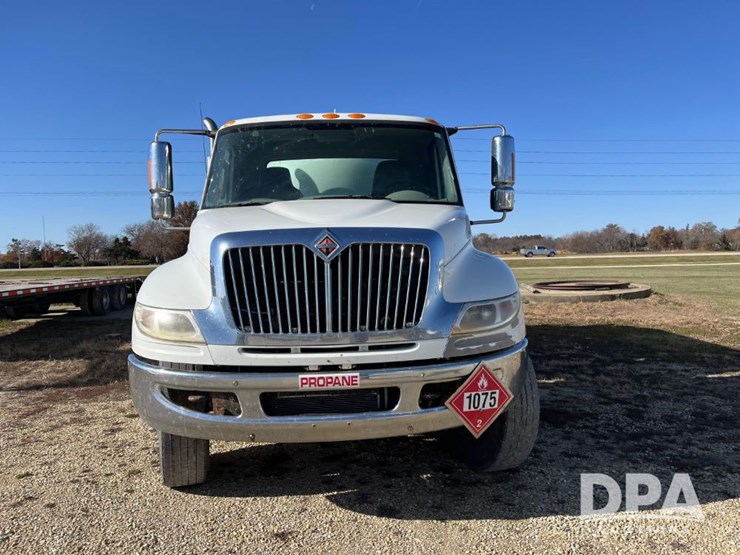 2011-ihc-4400-durastar-lp-truck-(jn3390,-unit-489)-image-3