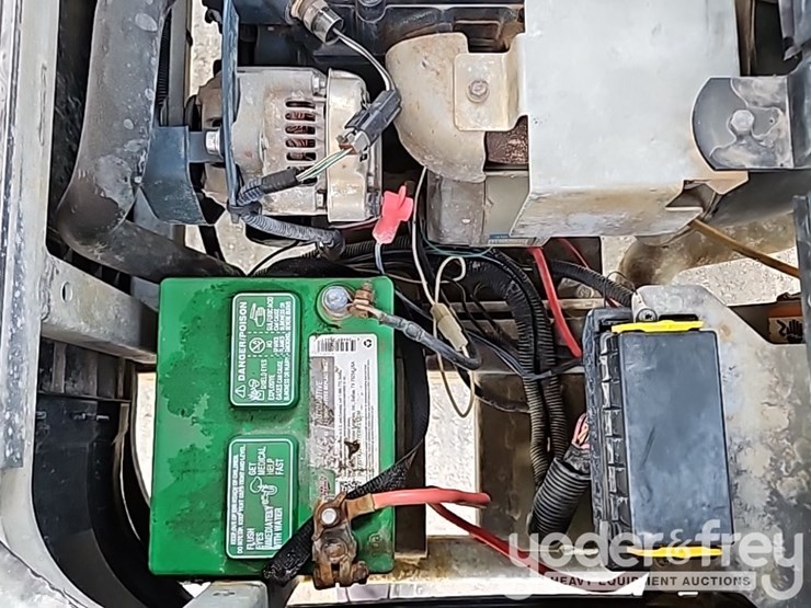 2021-club-car-carryall-1700-image-26