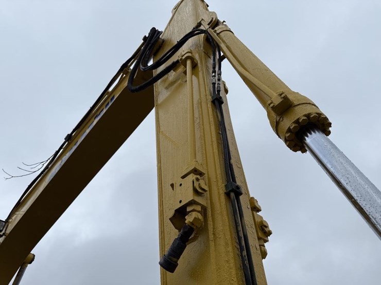 komatsu-pc138us-image-20