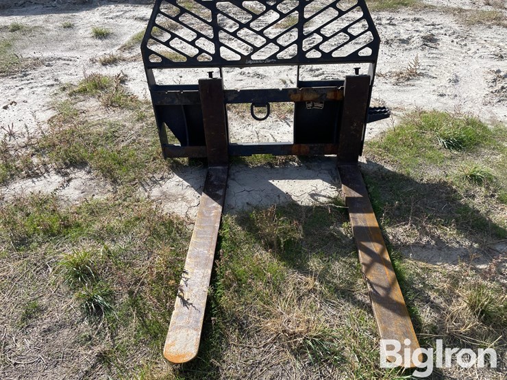 quick-attach-pallet-forks-image-2