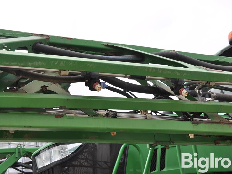 2017-john-deere-r4038-image-17