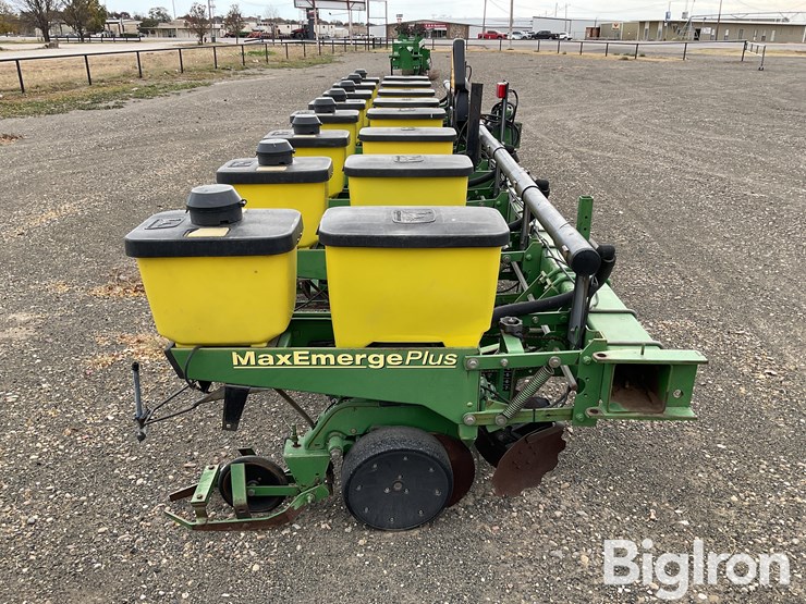 2002-john-deere-1700-image-4