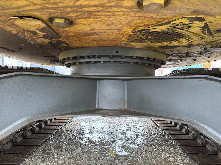 komatsu-pc138us-image-68