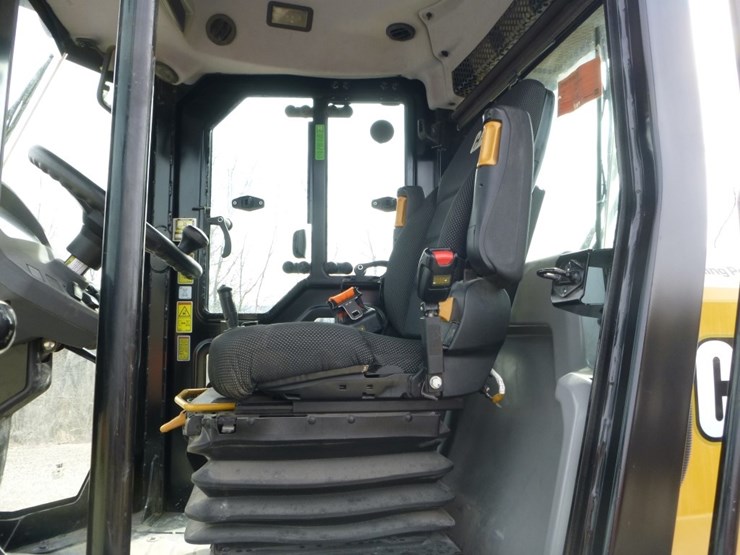 caterpillar-cs10gc-image-11