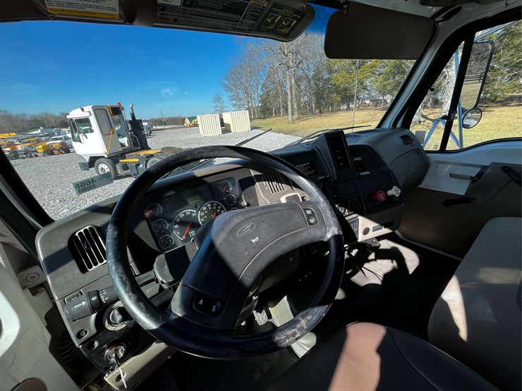 2005-sterling-acterra-image-89