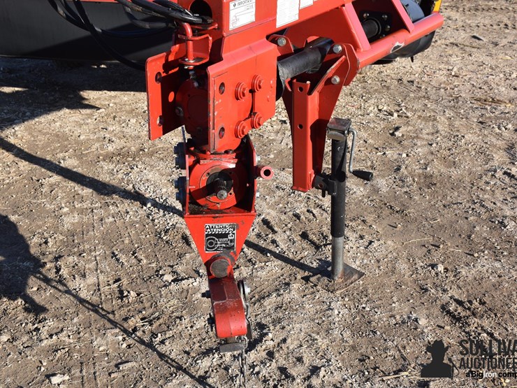 2013-new-holland-h7230-image-9