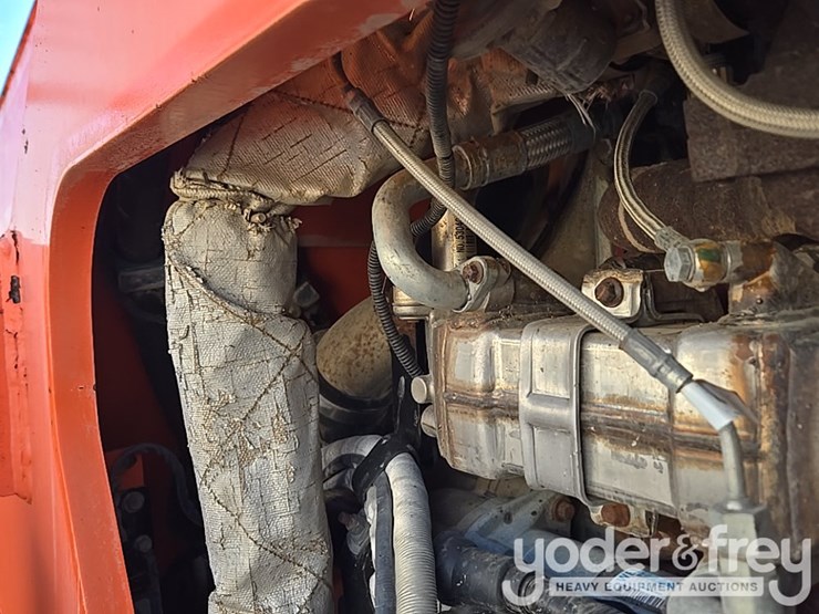 2016-sky-trak-8042-image-81