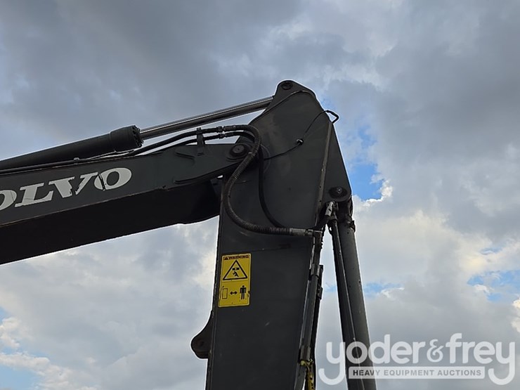 2019-volvo-ec200el-image-44
