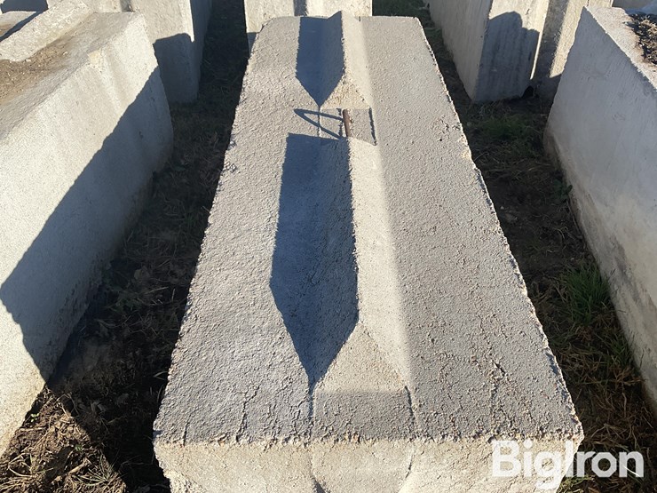 concrete-stackable-blocks-image-10