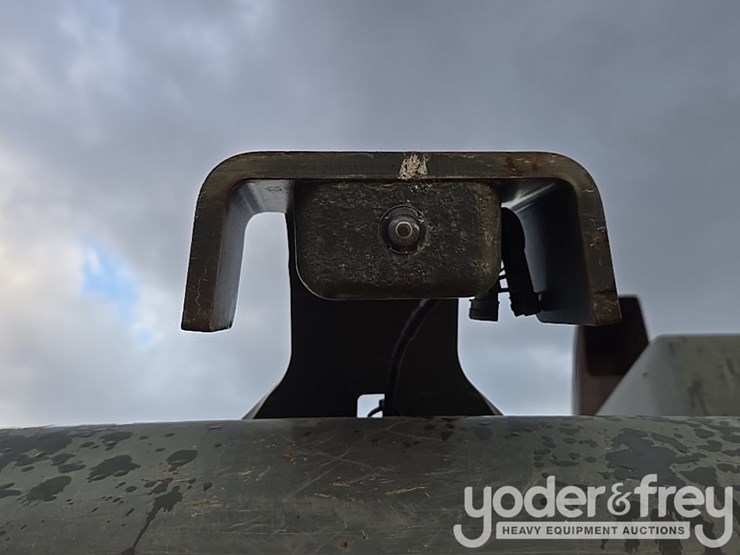 2019-volvo-ec200el-image-112