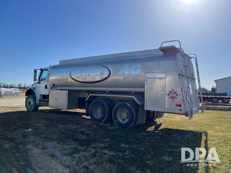 2007-freightliner-petroleum-truck-(jn3391,-unit-2373)-image-10