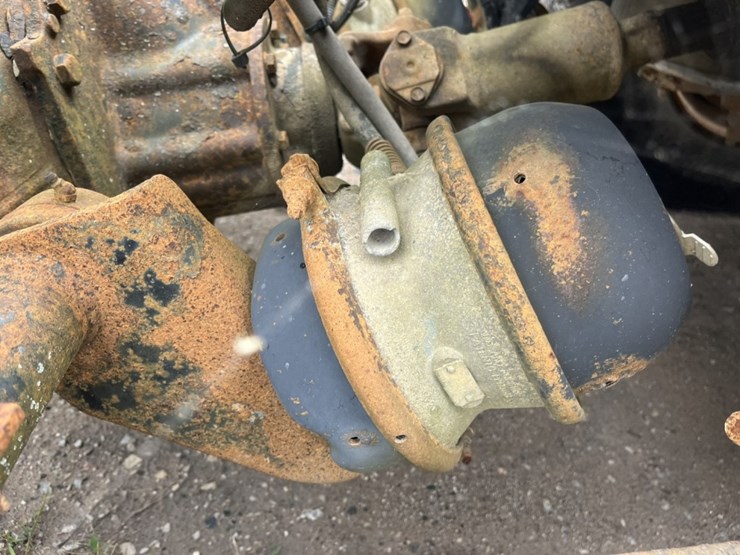 #1633-•-1995-freightliner-usf-1e-sleeper-cab-truck-tractor-image-27