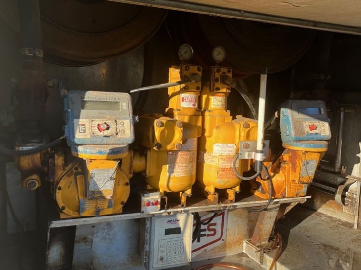 2013-freightliner-fuel-delivery-truck-(dr12679-unit-1255)-image-5