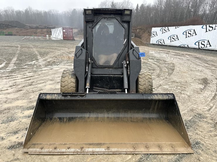 new-holland-lx885-image-8