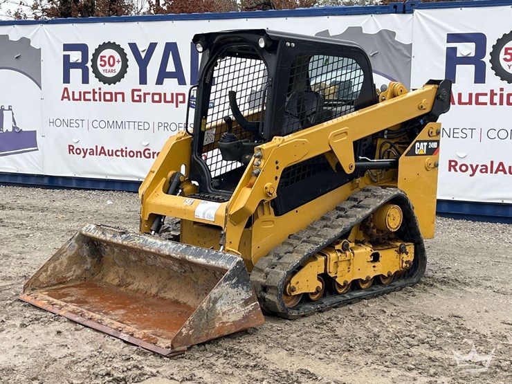 2019-caterpillar-249d-image-1