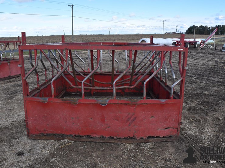 square-feeder-image-2