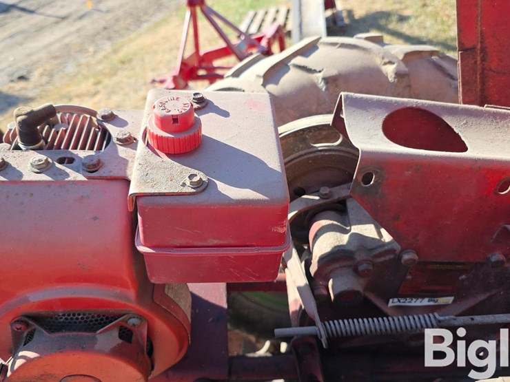 david-bradley-283-walk-behind-power-unit-w/attachments-image-18