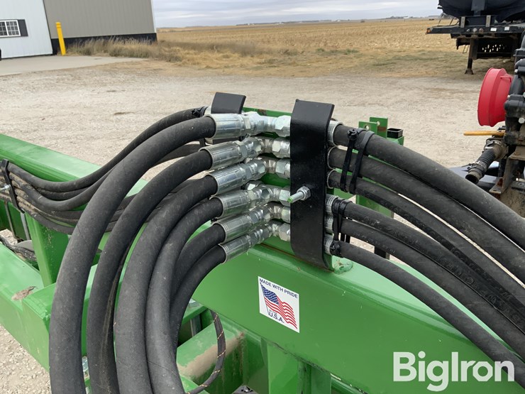 moore-built-25r30-liquid-fertilizer-applicator-image-12