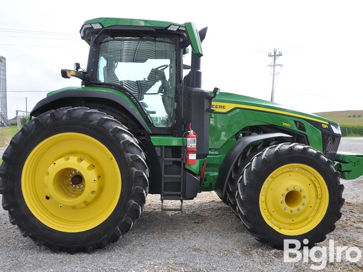 2022-john-deere-8r-280-image-4
