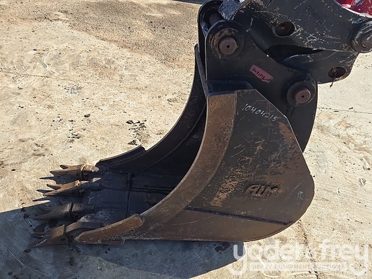 2022-yanmar-vio80-image-10