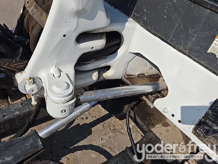 bobcat-331g-image-39