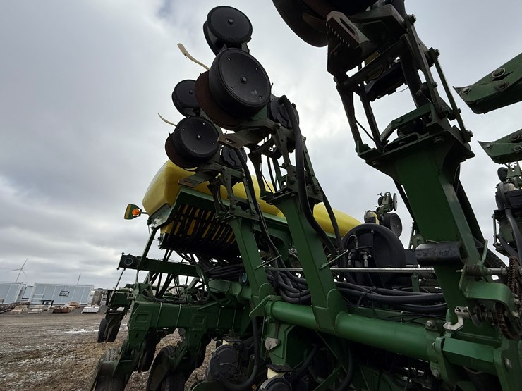 john-deere-1790-image-58