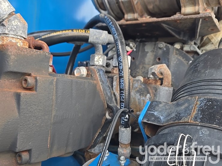 2015-genie-zx-135-image-92