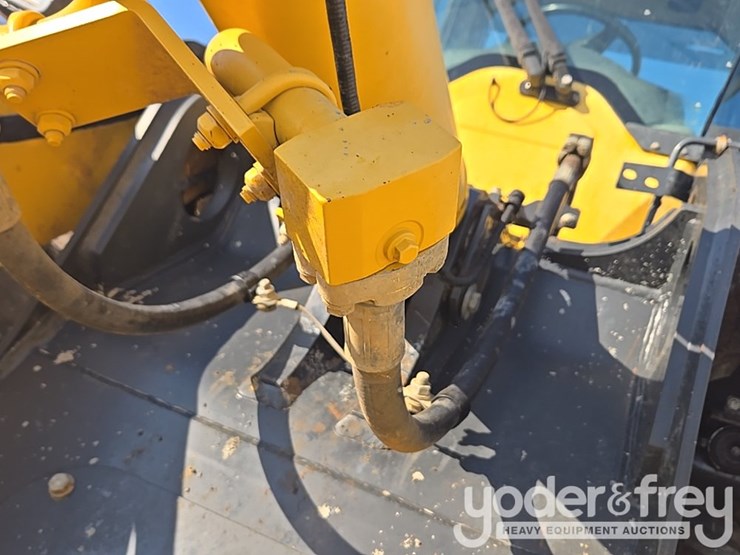 2018-komatsu-wa200-8-image-48