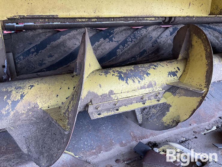 2013-new-holland-h8080-image-13