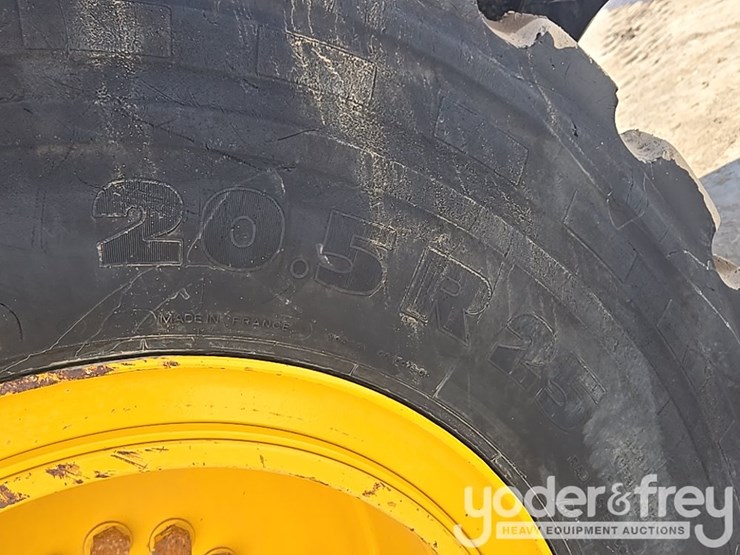 2018-komatsu-wa200-8-image-26