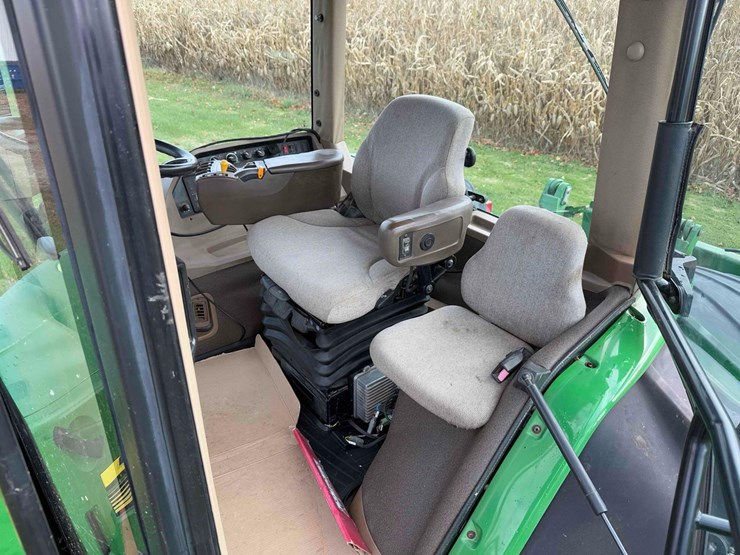 2002-john-deere-9520t-image-39