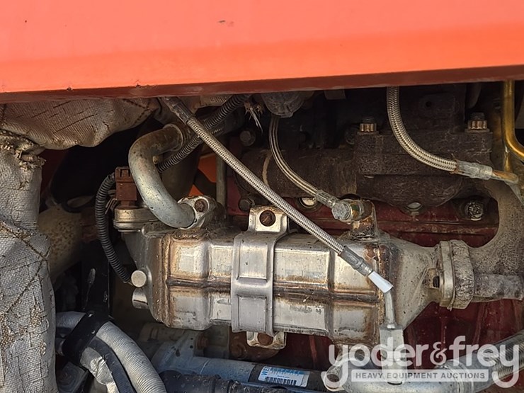 2016-sky-trak-8042-image-79