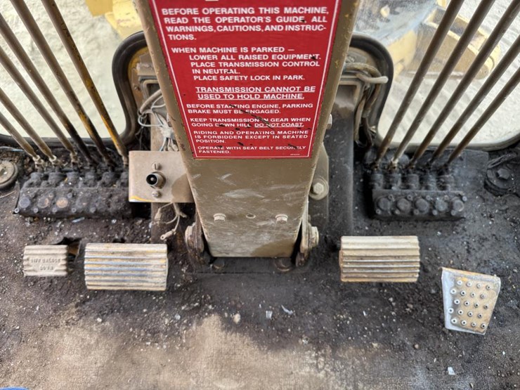 1974-caterpillar-140g-image-42