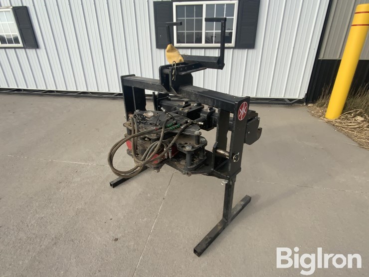 protracker-hydraulic-steering-hitch-image-1