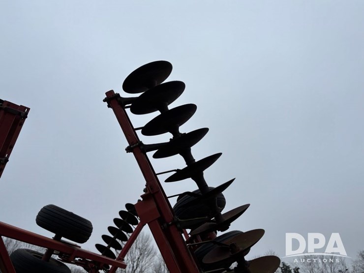 case-ih-3950-image-9