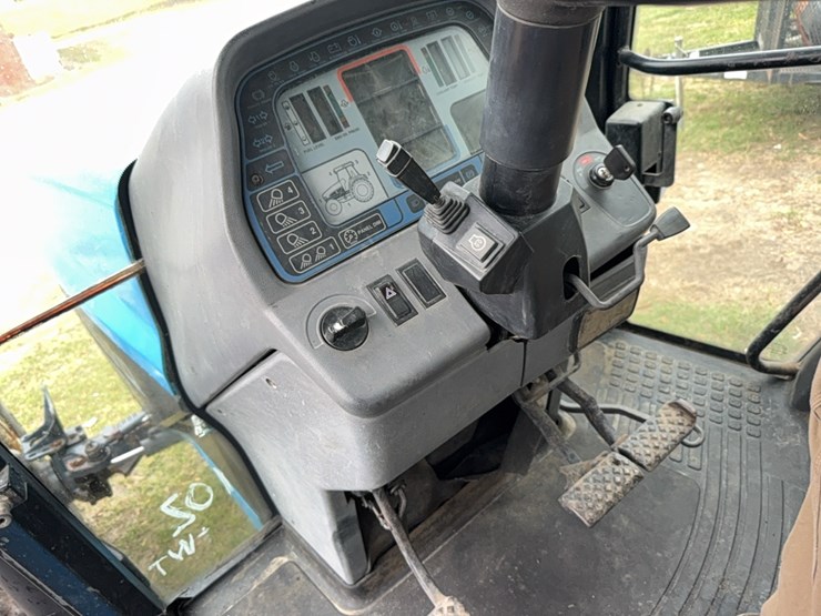 new-holland-8770-image-150