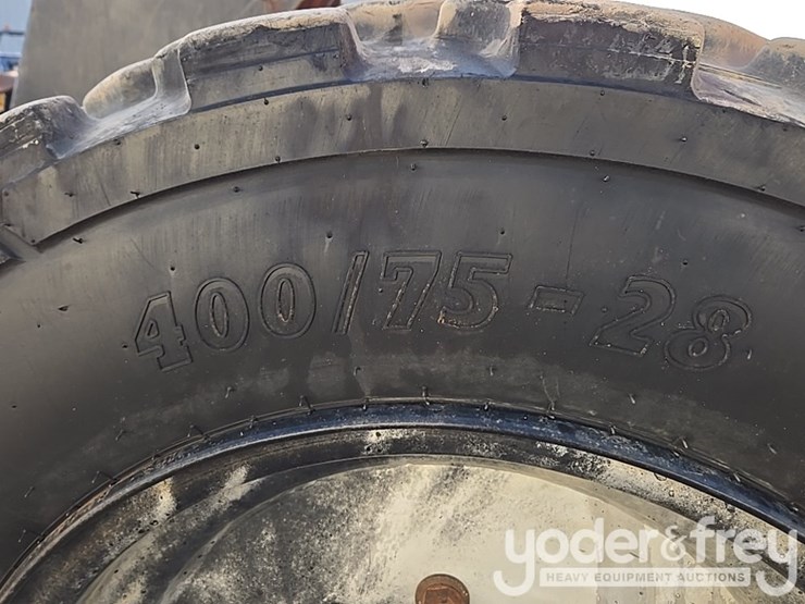 2016-sky-trak-8042-image-19