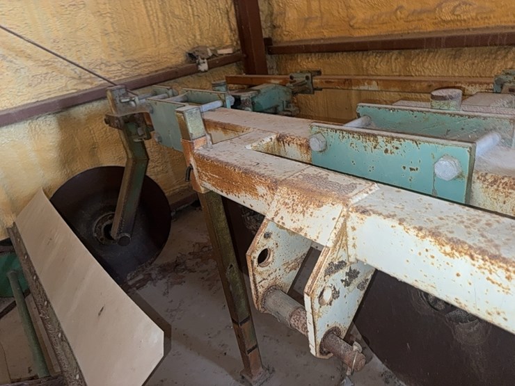 strickland-4-row-sweet-potato-inverting-plow-image-27