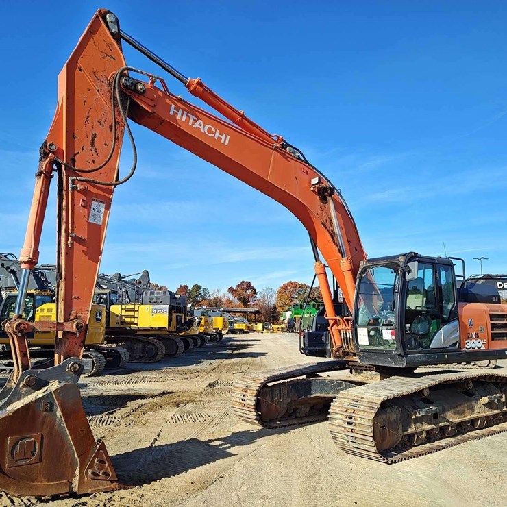 2019 HITACHI ZX300 LC